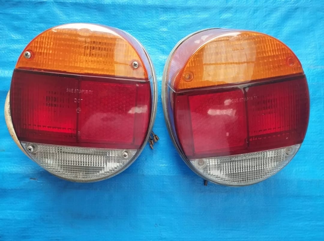 Par faróis Hella originais