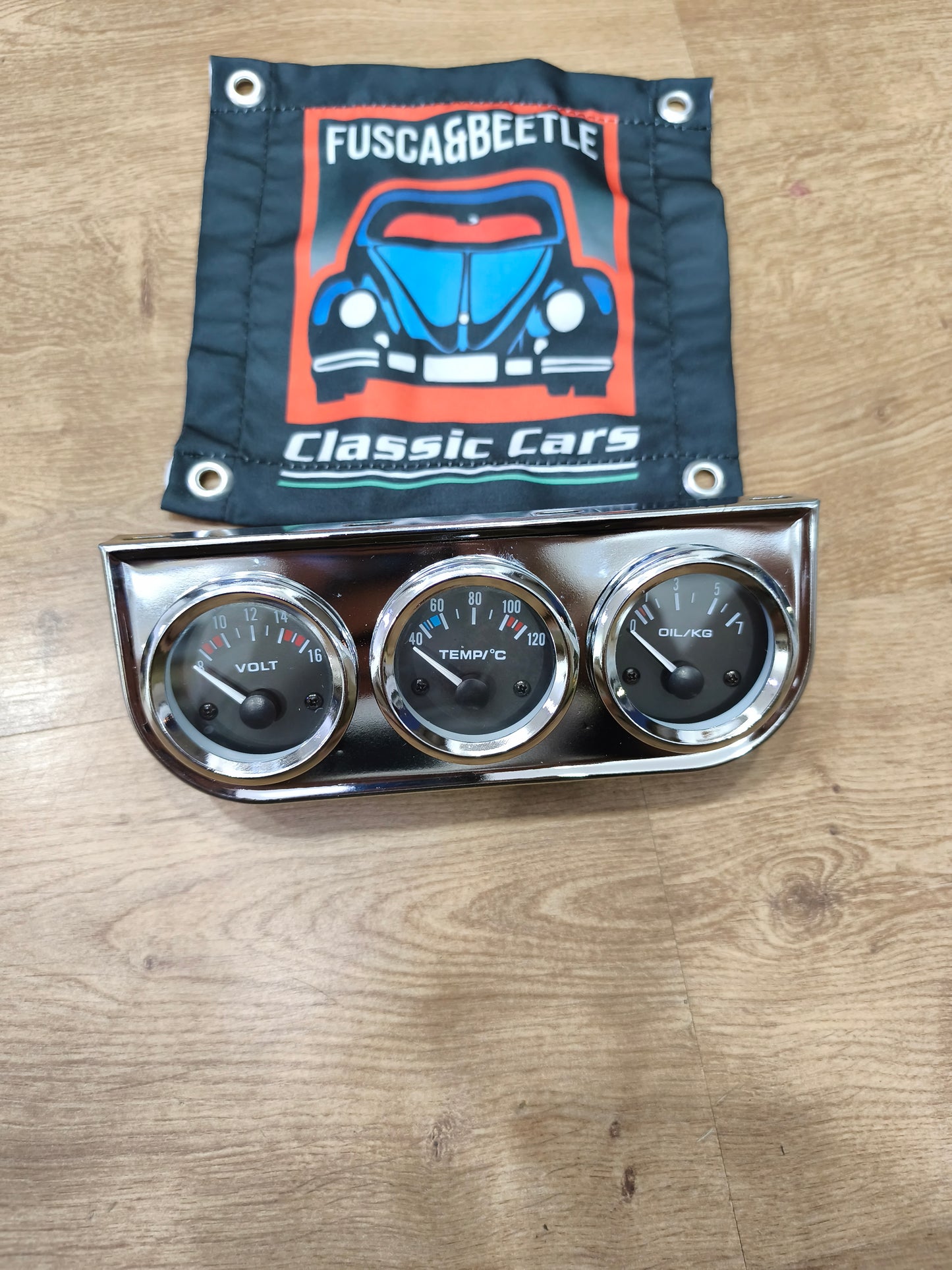 Automatic Gauge for Oil Pressure, Water Temperature, and Voltage with Chrome Console fit All models of VW Beetle