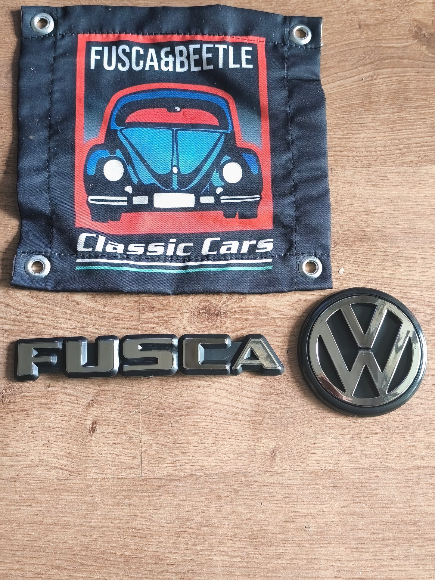 Emblem VW adhesive