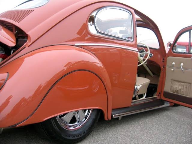 Pair of VW Beetle 1300 side skirts, new Beetle 1952 to 1968, new Fender