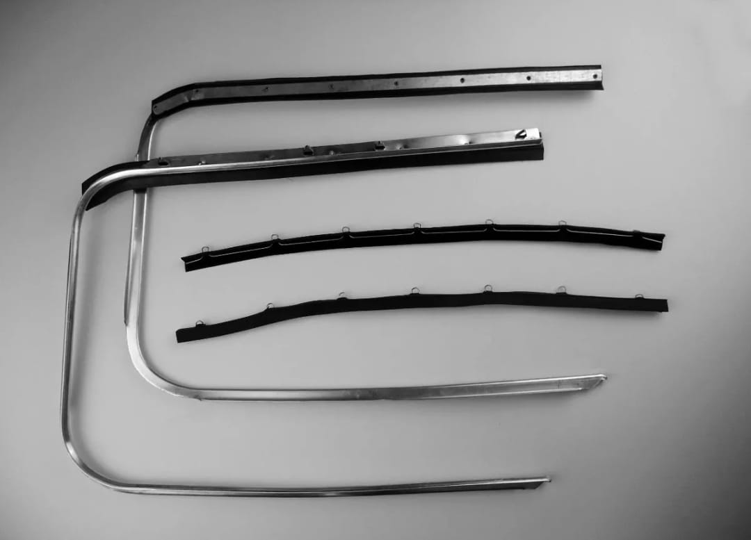 Par de friso portas Beetle Alemã modelo 1952 a 1966 