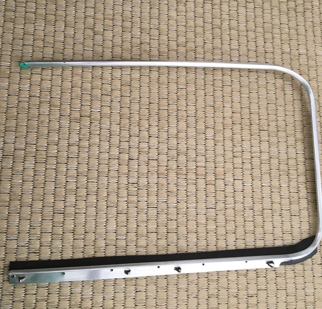 Par de friso portas Beetle Alemã modelo 1952 a 1966 