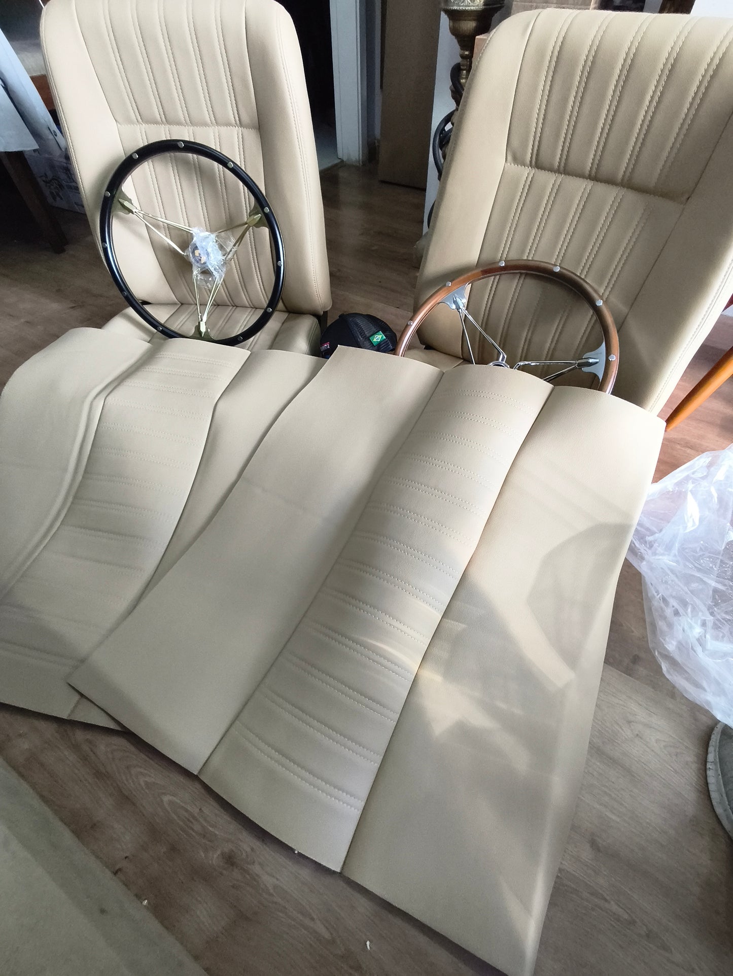 مقاعد لشركة فولكس فاجن لاين ARCOOLED BEETLE 1300-1303-1302