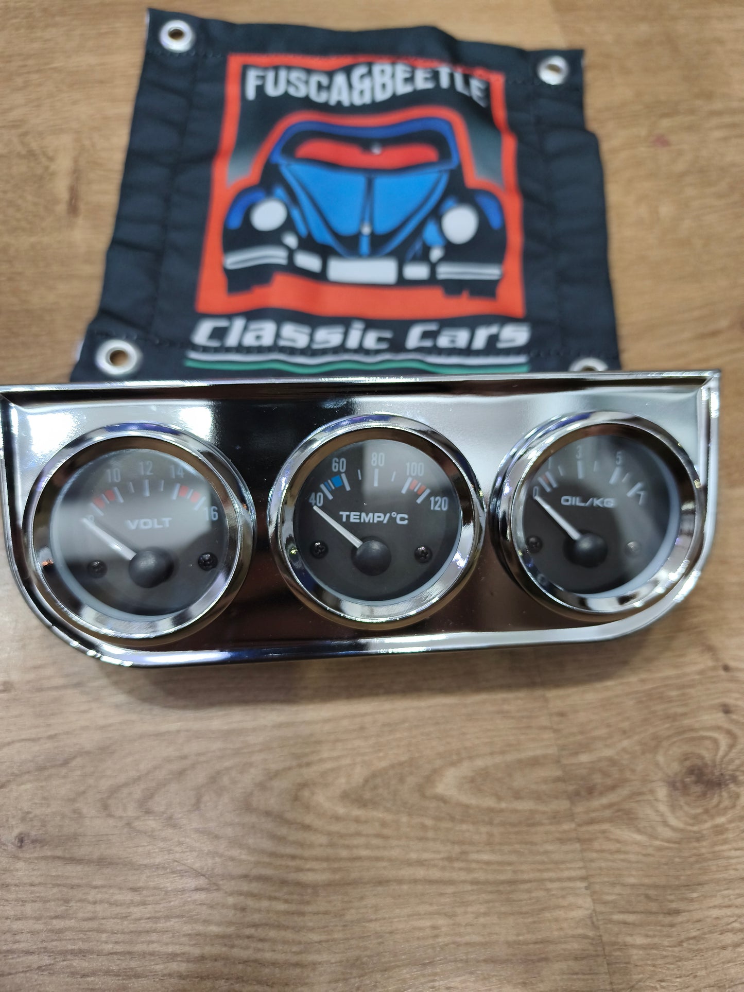 Automatic Gauge for Oil Pressure, Water Temperature, and Voltage with Chrome Console fit All models of VW Beetle
