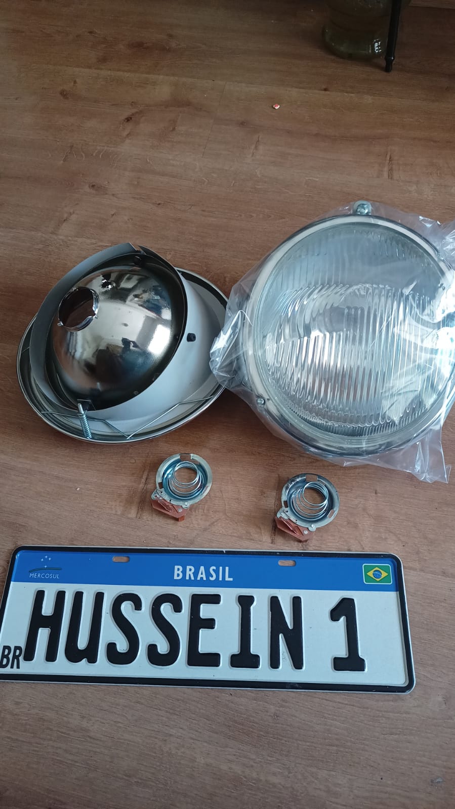 Beetle Bull's Eye Headlight Until 1972 W/Smooth Lens And Kombi /75 units