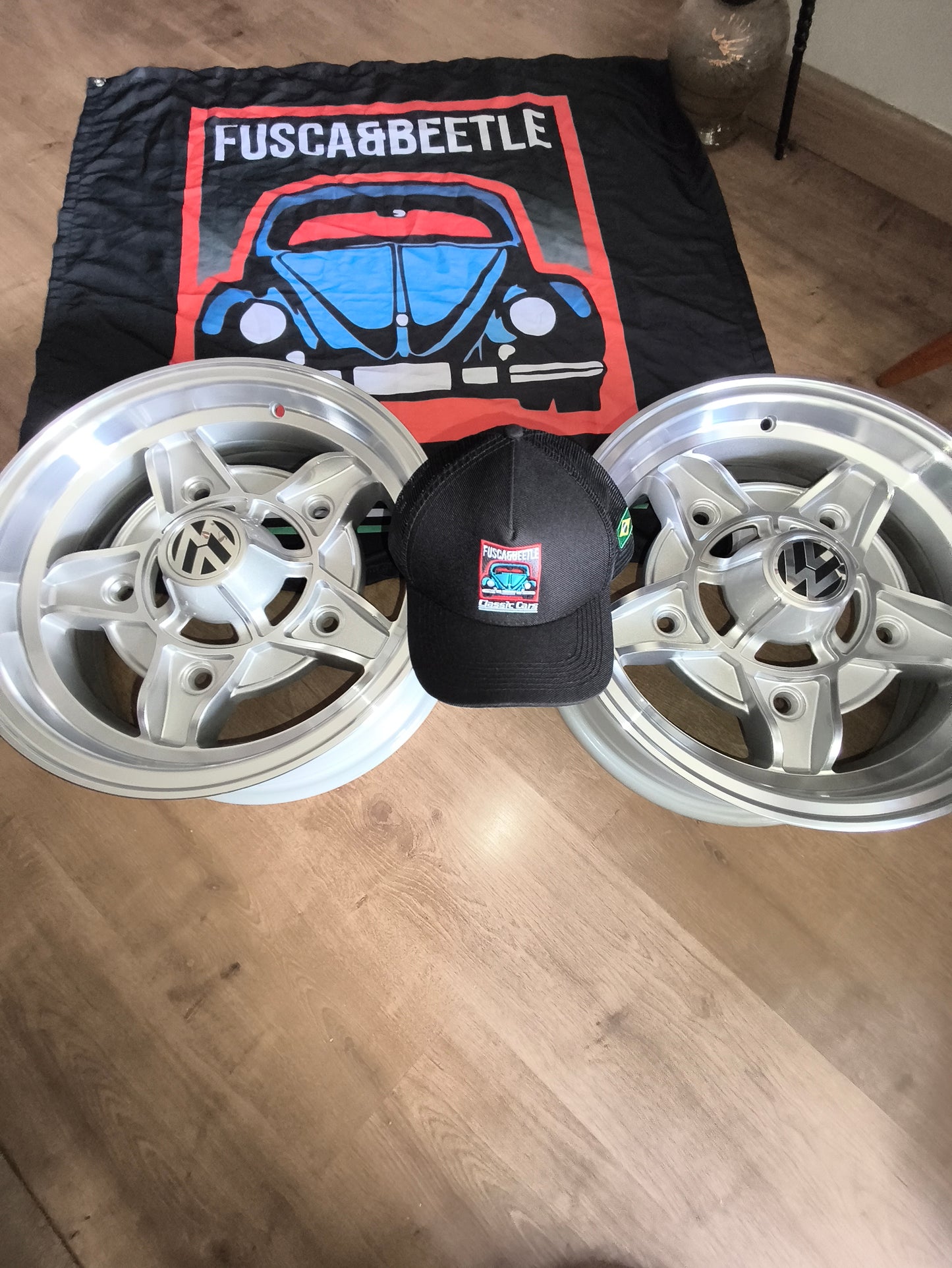 Set of 15-inch Castelinho wheels for VW Beetle, 6 inches wide, 5x205 bolt pattern, classic wheels.
