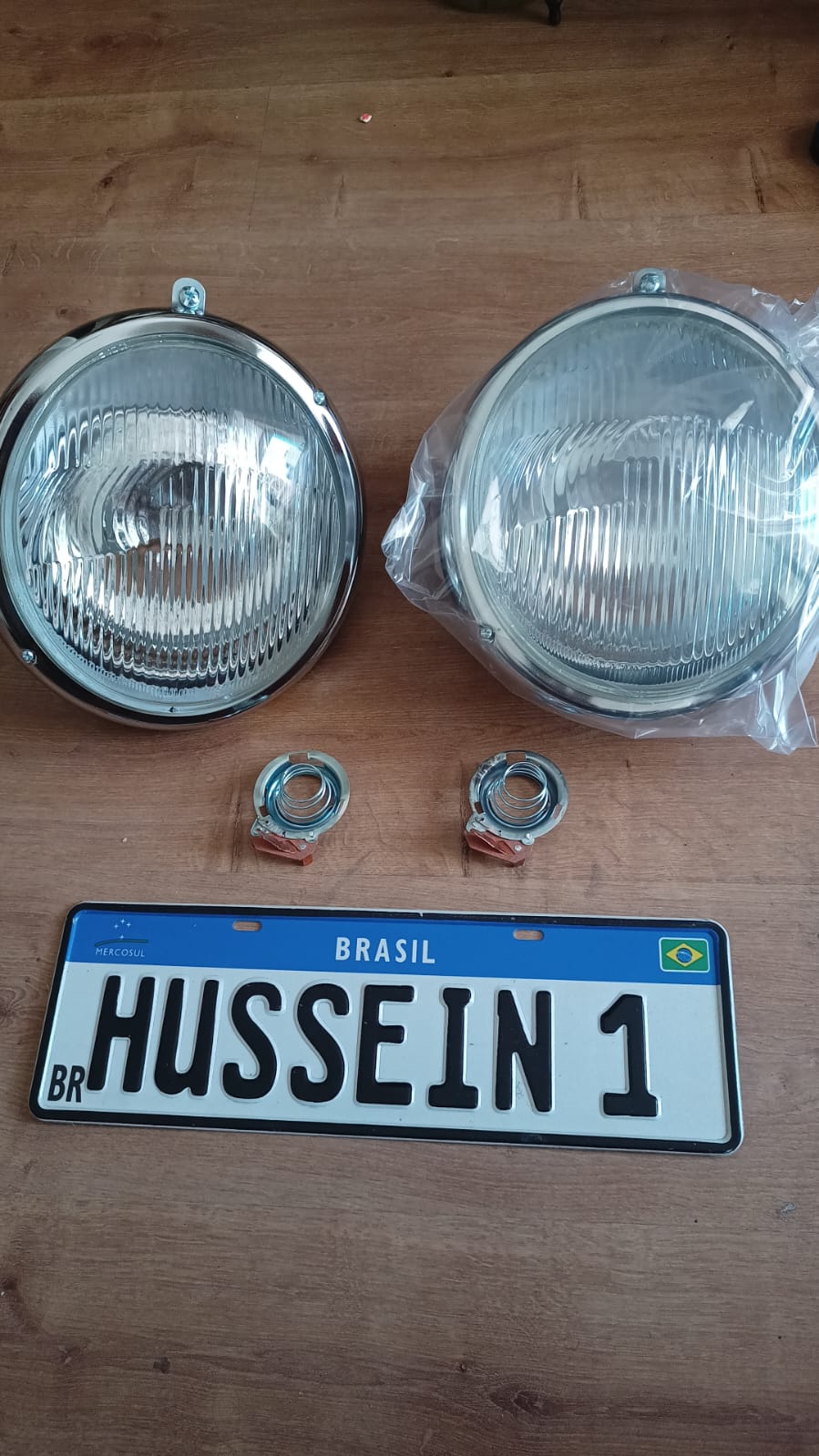 Beetle Bull's Eye Headlight Until 1972 W/Smooth Lens And Kombi /75 units