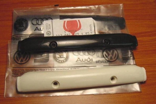 Pop-out hinge covers for VW Beetle safari windows
