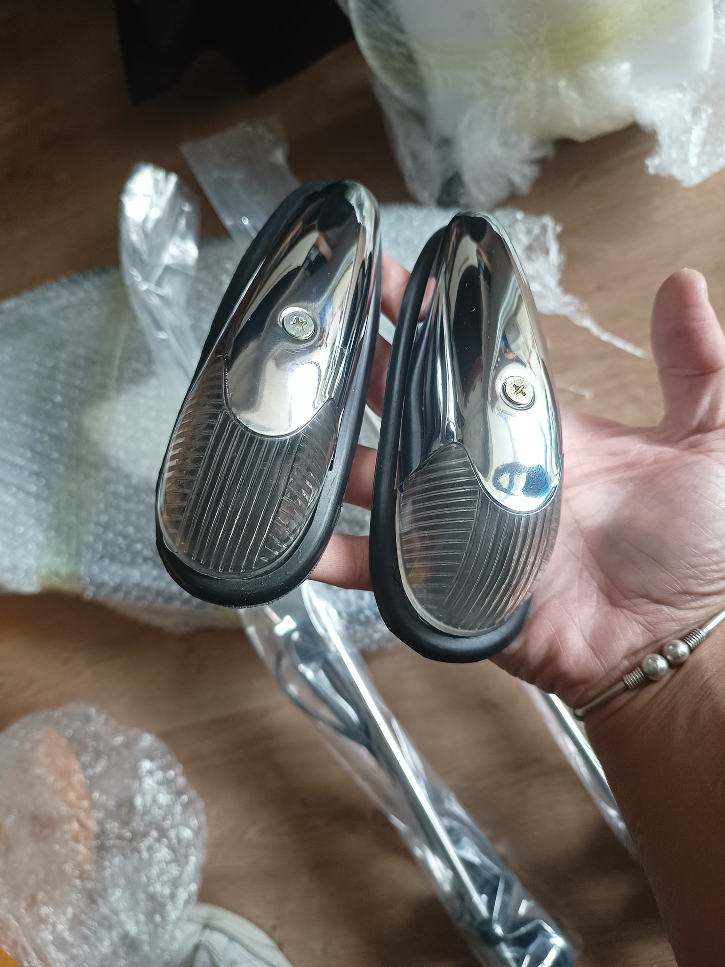 Pair of Complete Fine Turn Signals Beetle Up to 64 Yellow VW BEETLE LINE