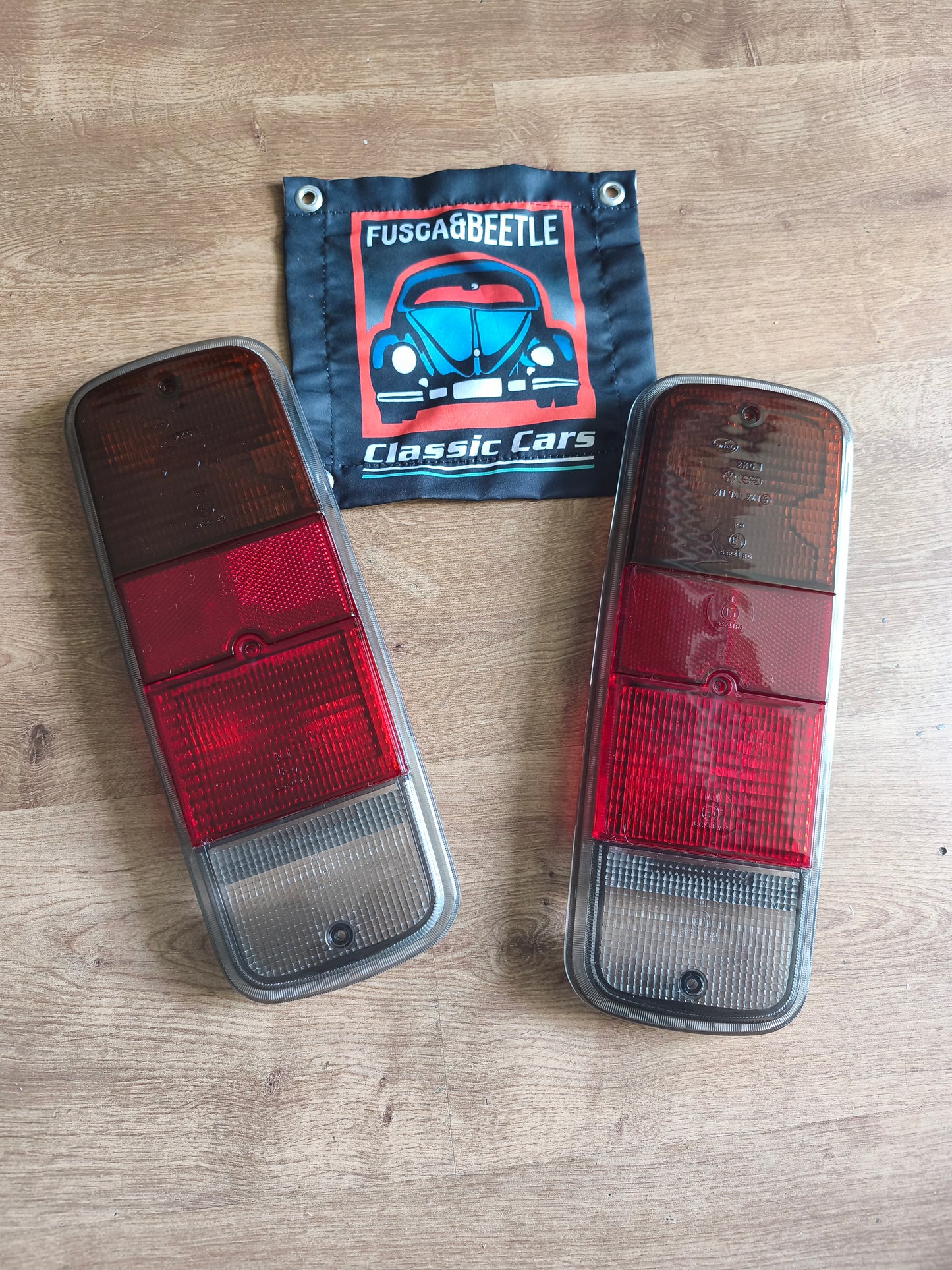 Pair of Volkswagen VW Bus Kombi taillights, set type 2, T2 bus, left and right, 1972-1979 Arteb Hella Original
