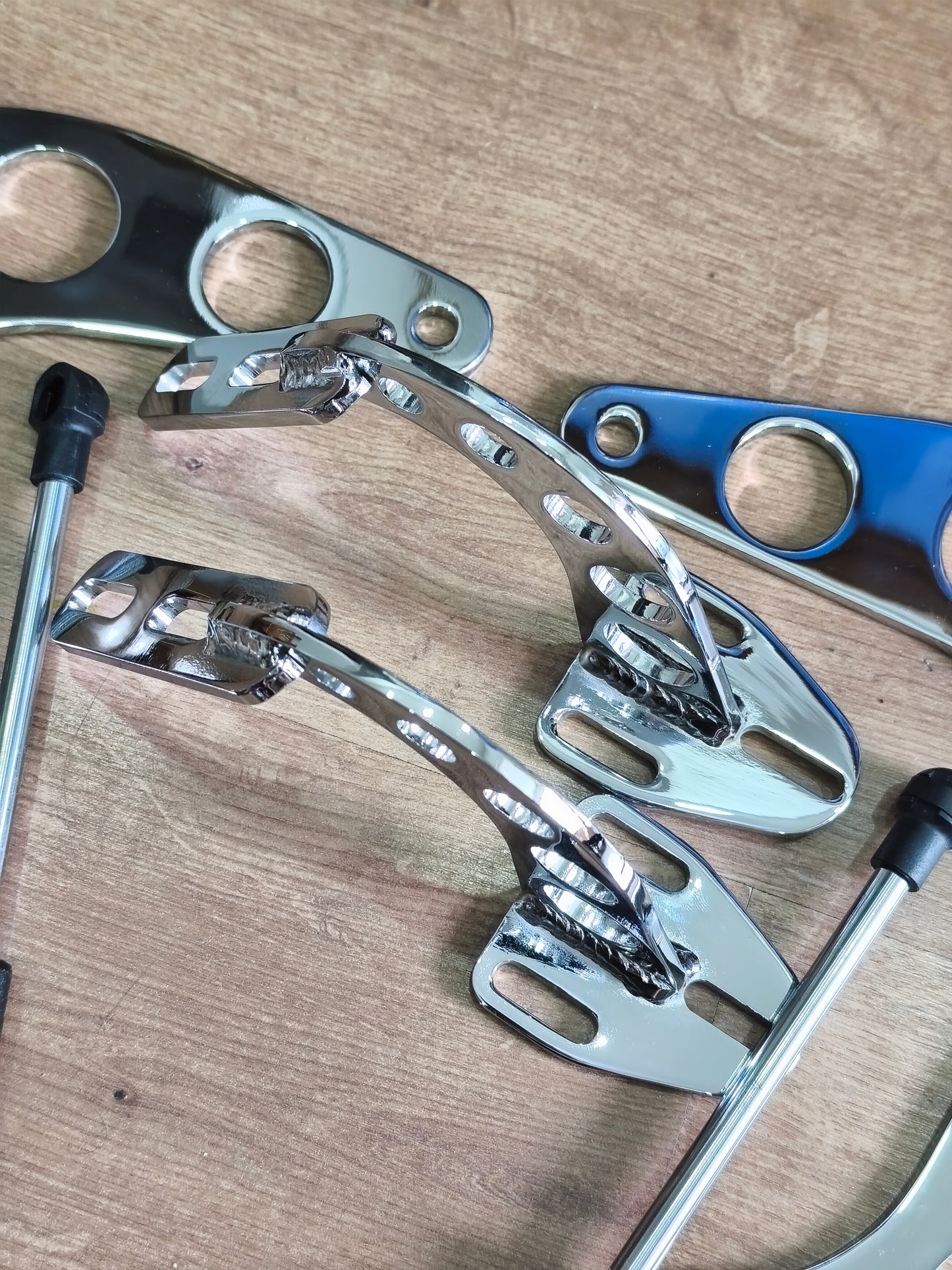 Classic Beetle Decklid hinge brackets, stock size/non-raw VW - chrome