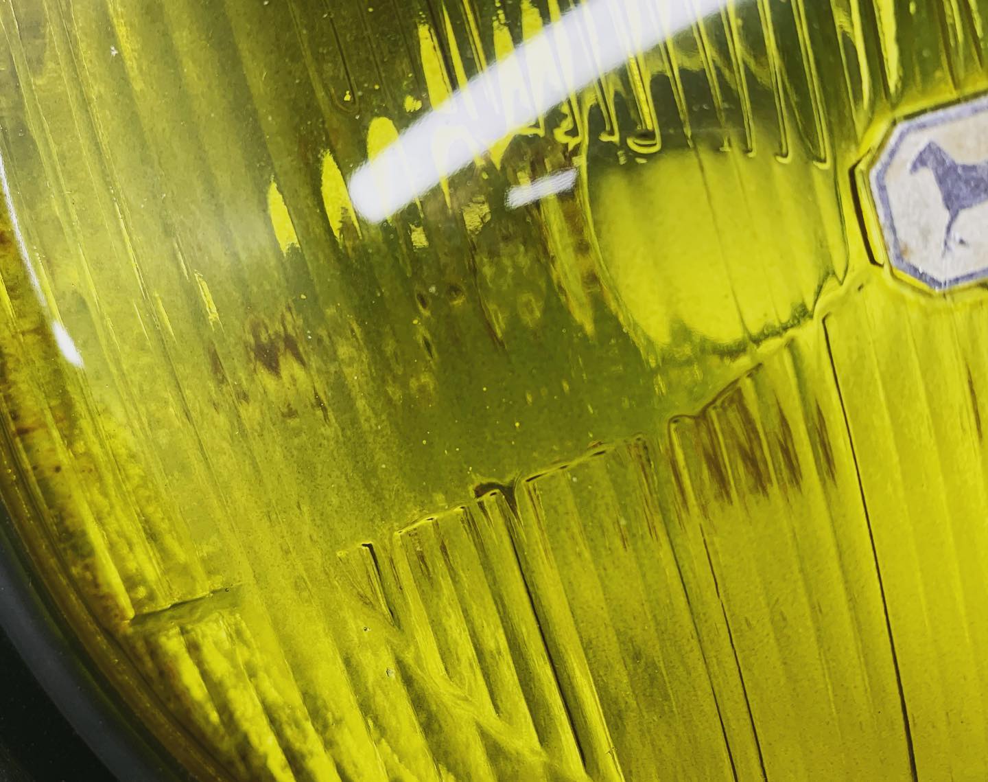 Pair of Fort Luz brand headlights with rim and turn signal