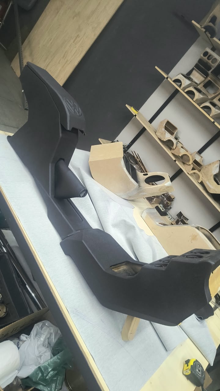 Center Console 1300 VW Beetle - wooden ART - Black colour