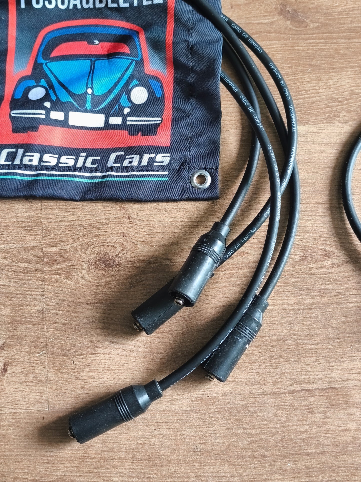 Ignition cable and spark plug assembly 27588 for VW Volkswagen Bug 1300 - 1500-1600 to 2337cc 8mm