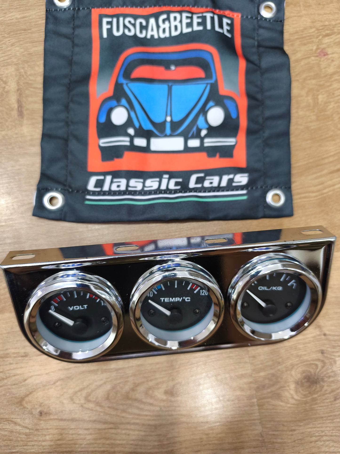 Automatic Gauge for Oil Pressure, Water Temperature, and Voltage with Chrome Console fit All models of VW Beetle