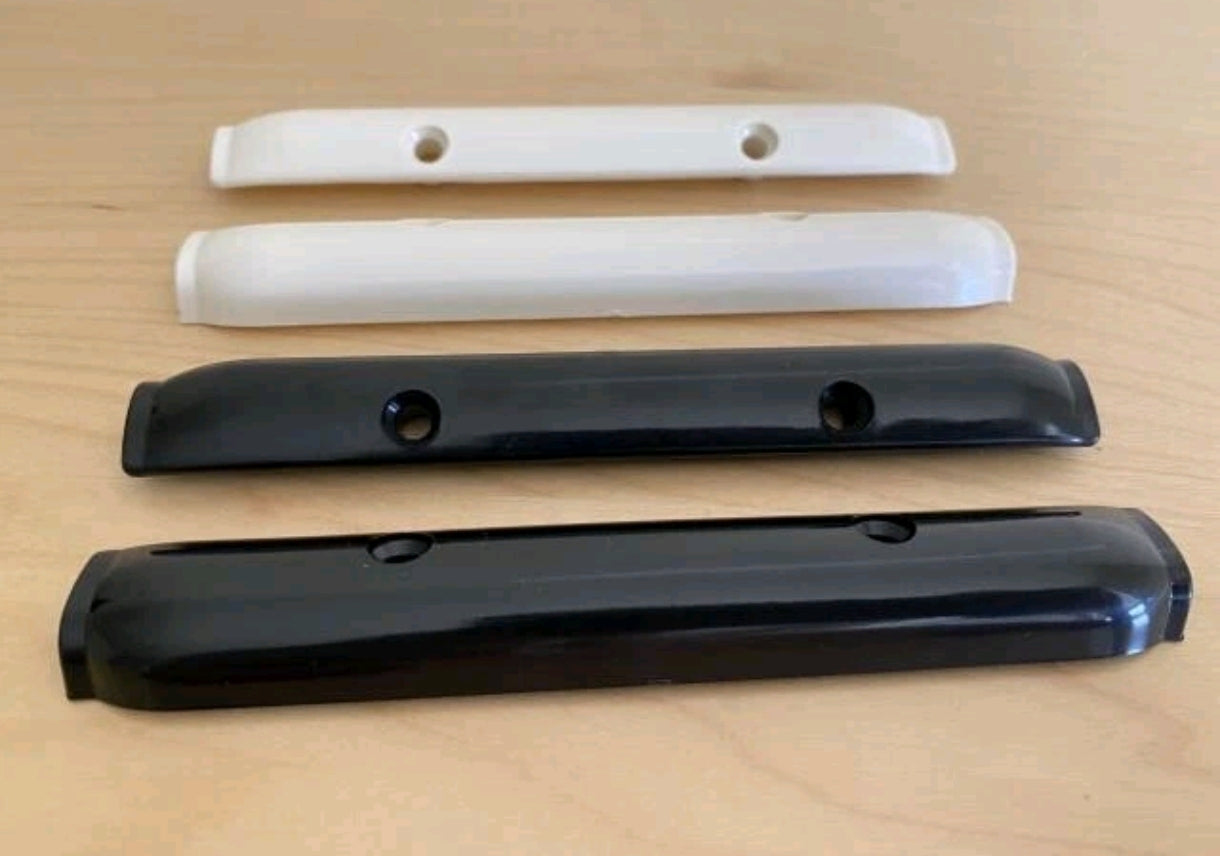Pop-out hinge covers for VW Beetle safari windows