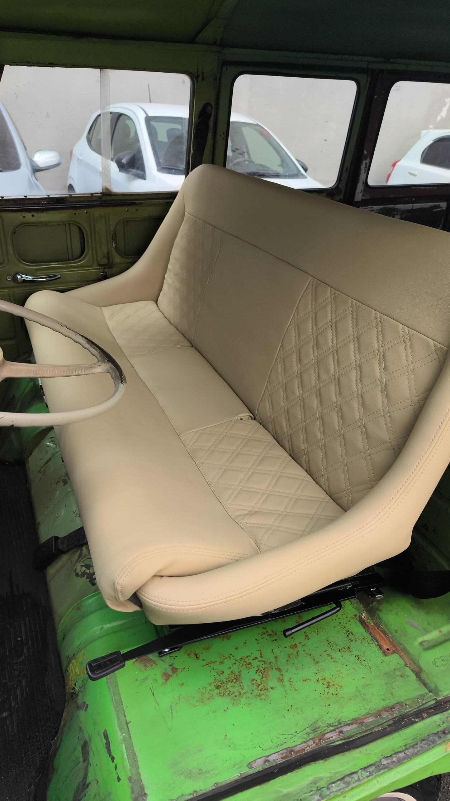 Front seat of Combi bus VW Air-cooled - All models/ Kombi van