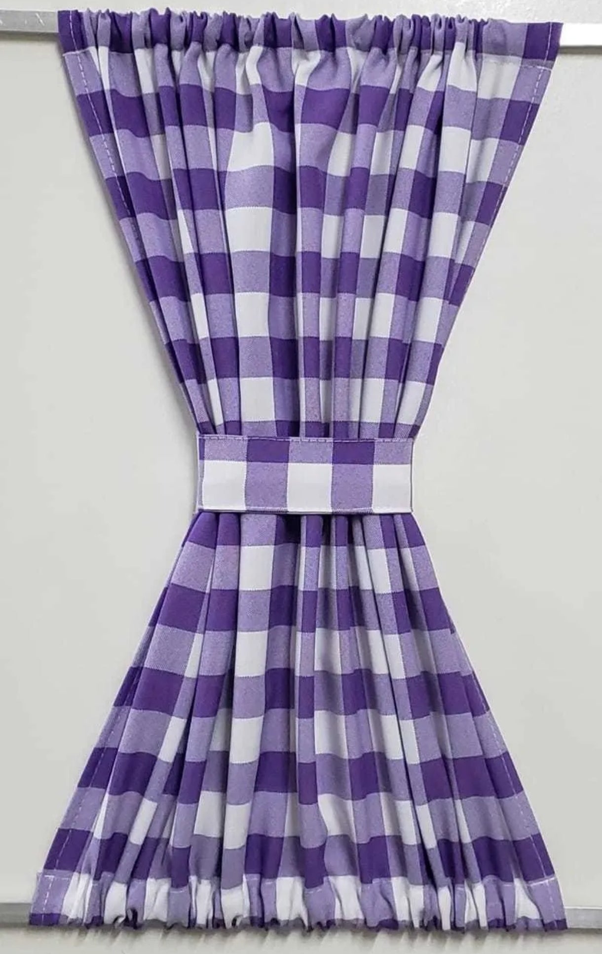 Set of curtains for VW Kombi vans up to 1975 (Corux model, Vovozinha model) and Kombi Clipper models up to 1996 low roof model