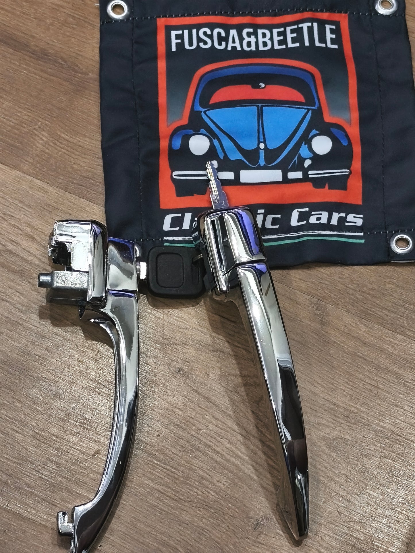 Pair of External Door Handles with Key Volkswagen 1300  E.D. 59 to 66