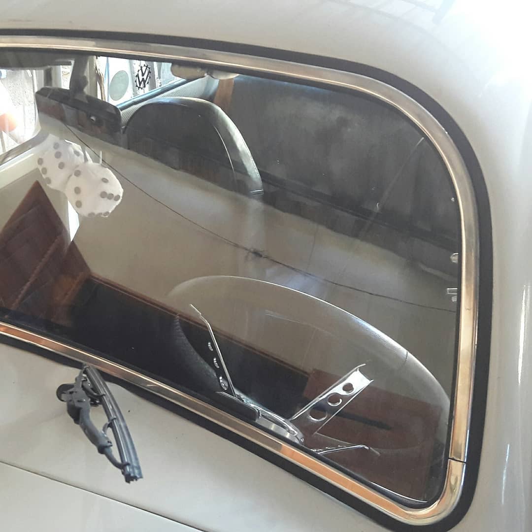Safari front Windshield window , Beetle 1952 to 1963