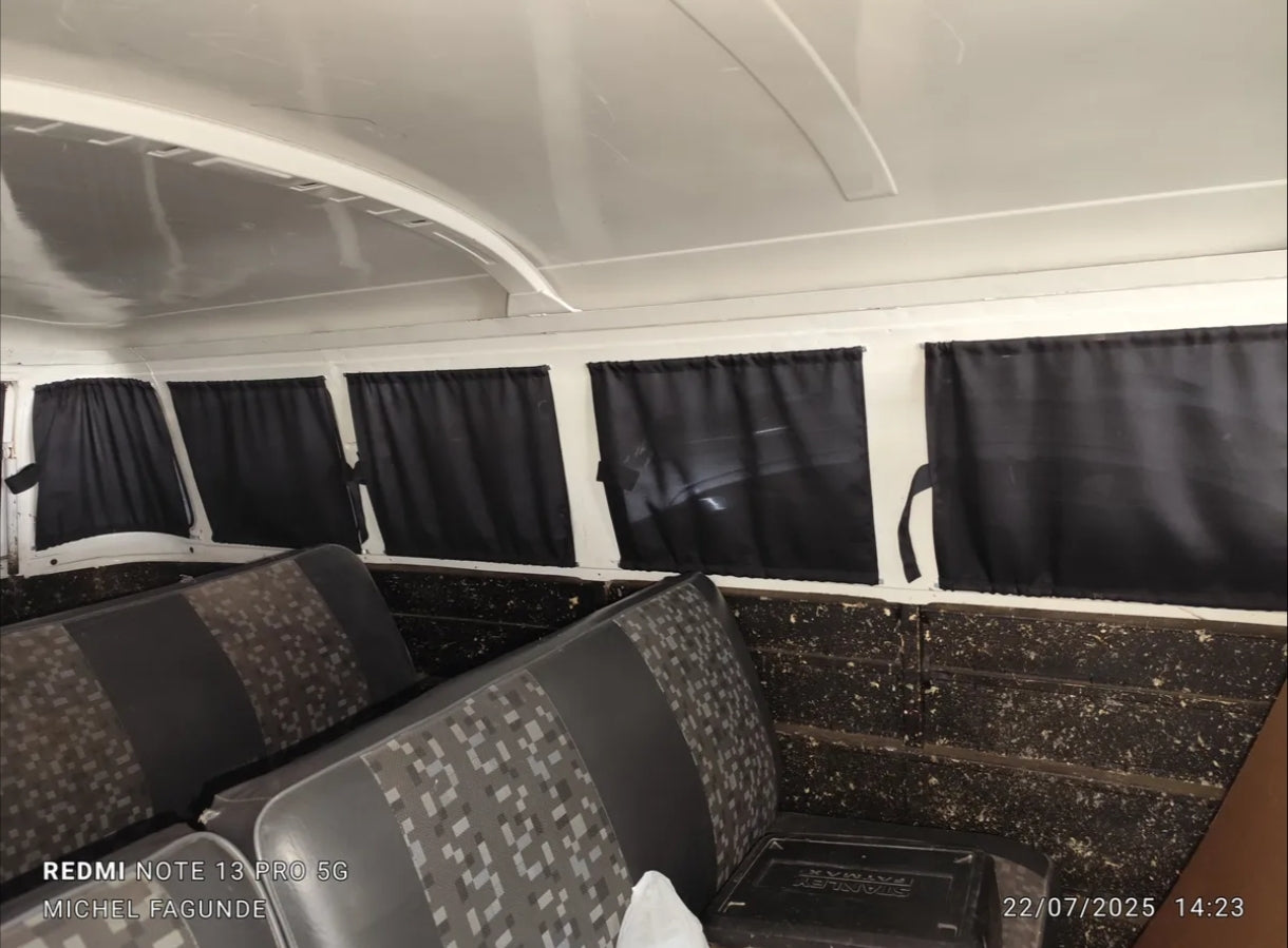 Set of curtains for VW Kombi vans up to 1975 (Corux model, Vovozinha model) and Kombi Clipper models up to 1996 low roof model