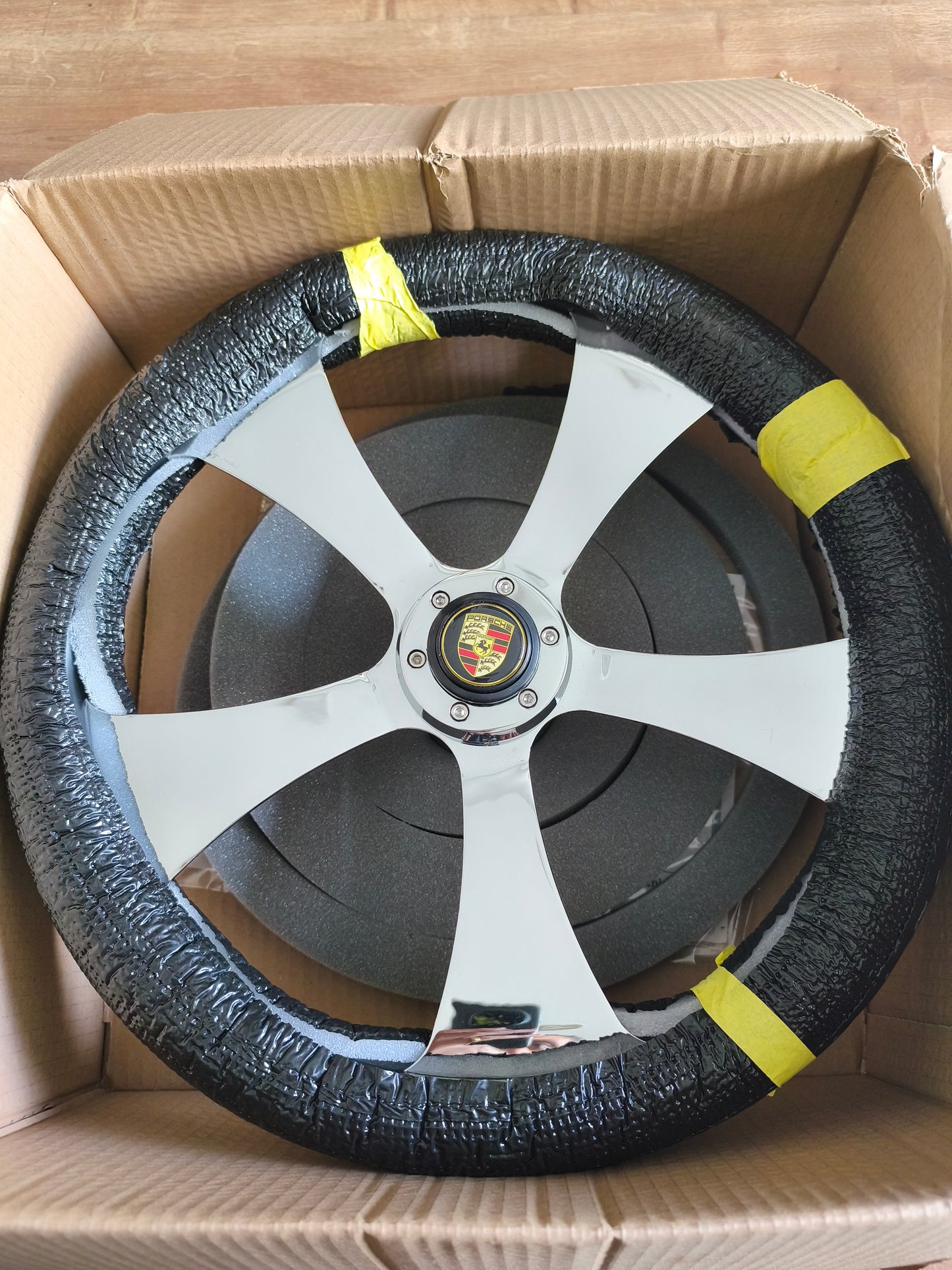 Steering wheel black wood Henkel