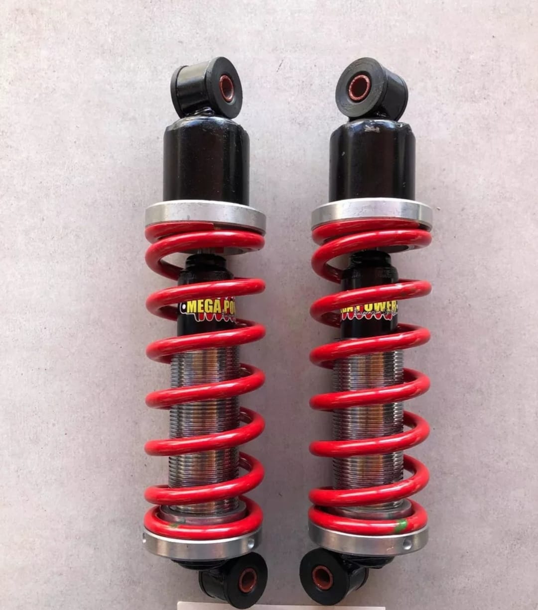 Contém 2 pares de coilover para Fusca